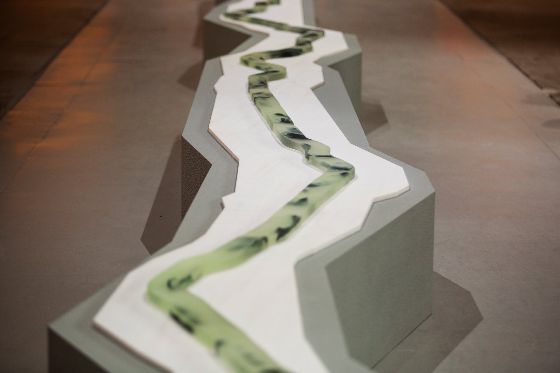 Opera di Otobong Nkanga alla Biennale 2019. Ph. Credit Italo Rondinella 
