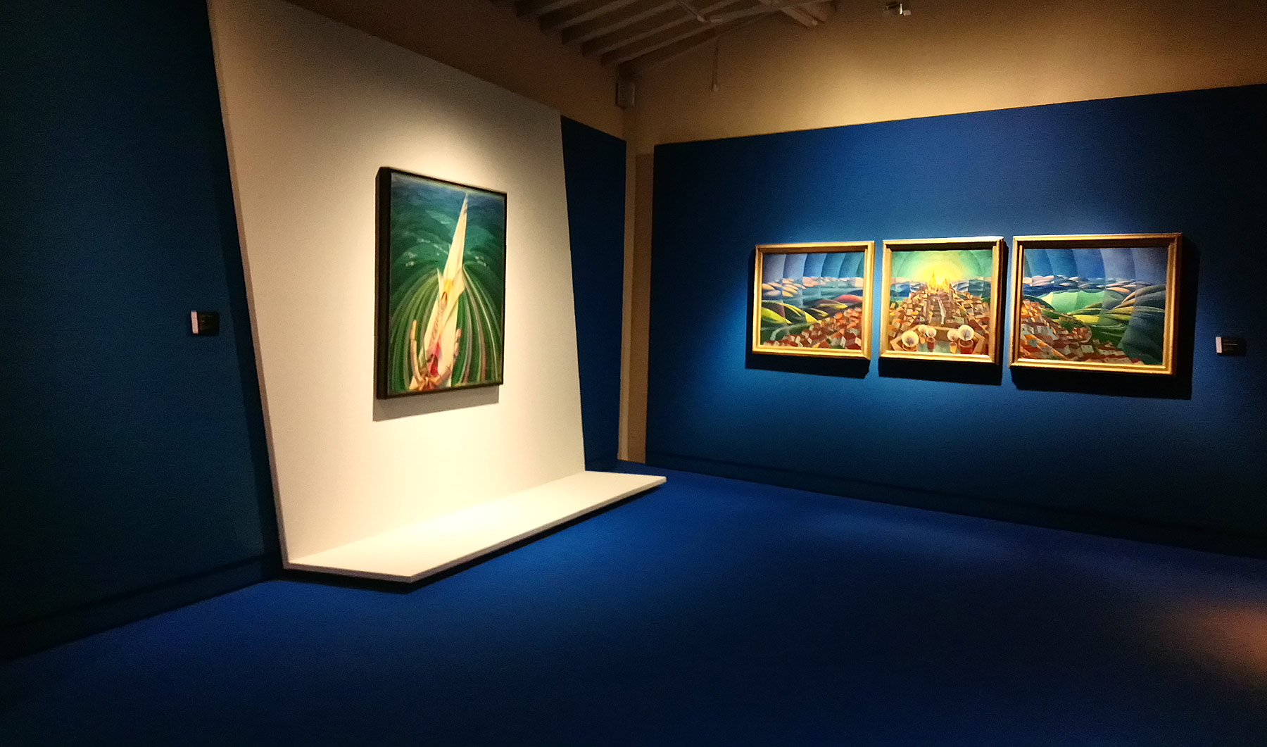 Una sala della mostra Futurismo a Pisa
