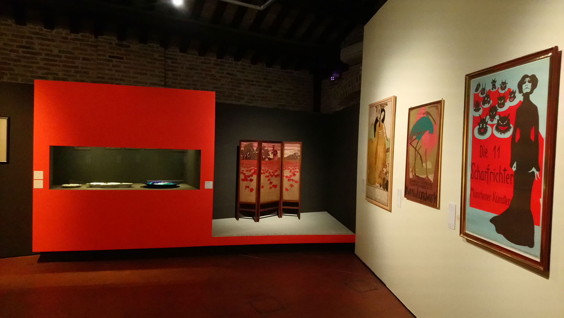 Sala della mostra Giapponismo. Venti d'Oriente nell'arte europea 1860 - 1915.
