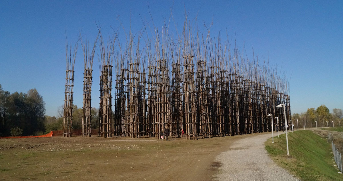 Giuliano Mauri, Cattedrale Vegetale (2017, postuma; legno, 1800 x 7200 x 2248 cm; già a Lodi, Area Ex Sice, abbattuta nel 2020) 
 Giuliano Mauri, Cattedrale Vegetale (2017, postuma; legno, 1800 x 7200 x 2248 cm; già a Lodi, Area Ex Sice, abbattuta nel 2020)