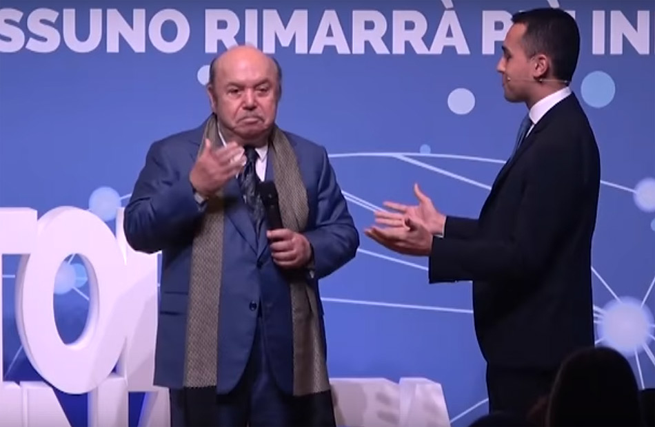 Luigi Di Maio comunica a Lino Banfi la nomina alla commissione italiana per l'Unesco