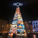 L'albero di Pistoletto illumina Piazza della Repubblica a Firenze