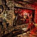 Un teatrino che omaggia Rembrandt al Padiglione della Russia per la Biennale di Venezia