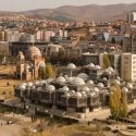 Si terrà in Kosovo la quattordicesima Manifesta: a Pristina nel 2022 la grande biennale d'arte europea 