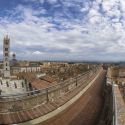 Siena, apertura straordinaria per il Facciatone del Duomo Nuovo: la città si vede dall'alto anche di prima mattina 