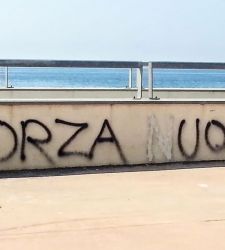 A Bologna, il progetto “Forza Uova” porta in mostra i “turbo film” di Alterazioni Video