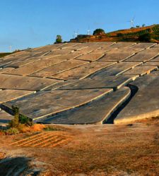 Il Grande Cretto di Gibellina di Burri protagonista per la prima volta di una mostra a Roma