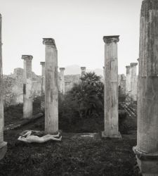 Modena, una mostra dedicata a Pompei negli scatti del fotografo giapponese Kenro Izu