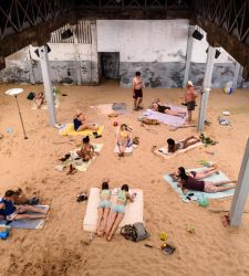 ¿Cómo debemos interpretar la victoria de la falsa playa del pabellón lituano en la Bienal de Venecia?