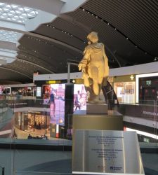 L'aeroporto di Roma Fiumicino si trasforma in un museo che ospita dei reperti archeologici