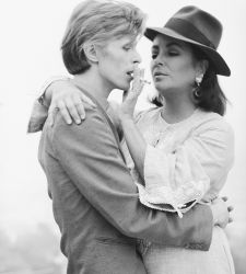 Trieste, al Magazzino delle Idee il fotografo Terry O'Neill racconta le Stars internazionali