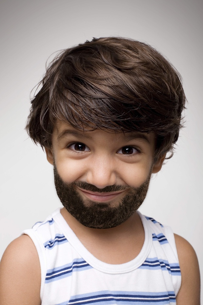 Cristian Bugatti, Bambino barbuto (2010; fotografia, 24 x 17 cm)
