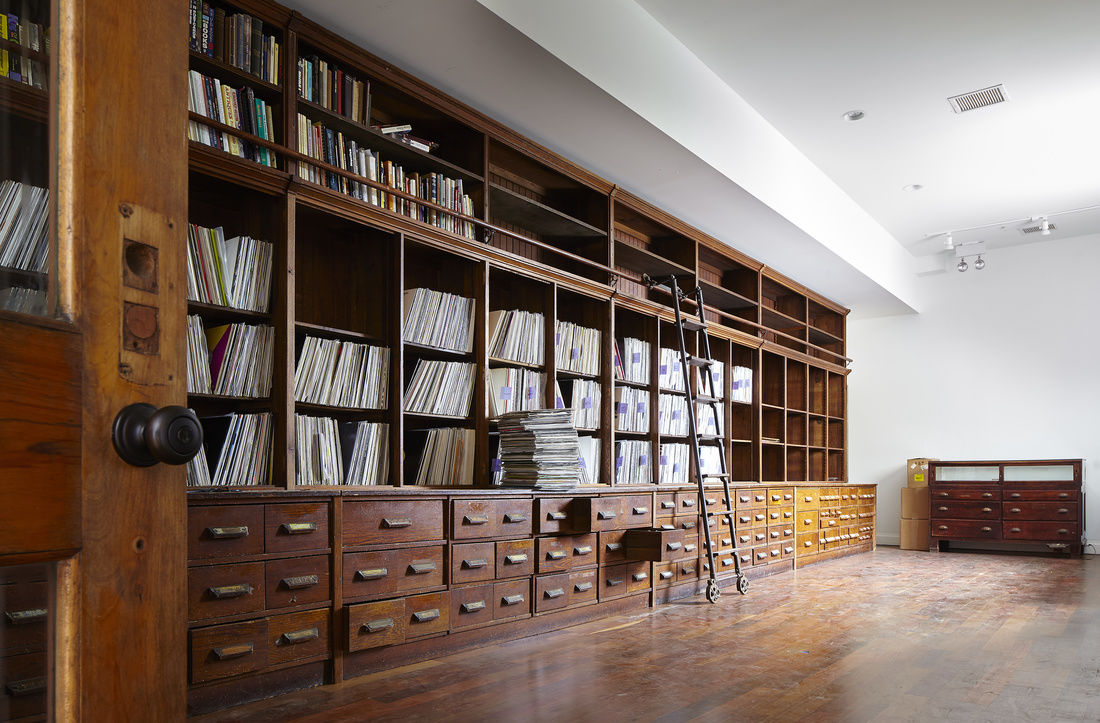 Stony Island Arts Bank. Ph. Credit Tom Harris, copyright Hedrich Blessing. Courtesy Rebuild Foundation
 Stony Island Arts Bank. Ph. Credit Tom Harris, copyright Hedrich Blessing. Courtesy Rebuild Foundation
