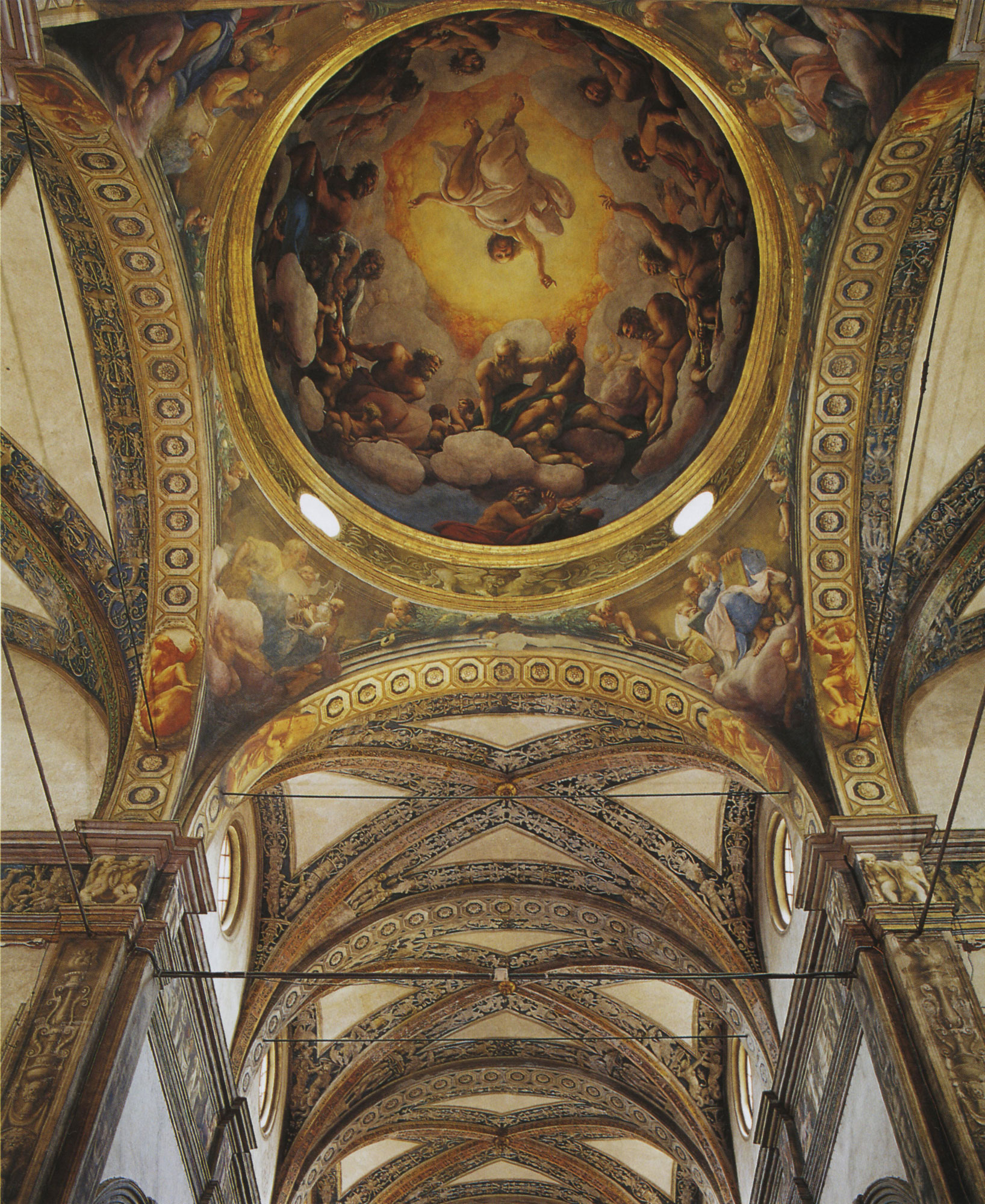 Visione verso la cupola dal coro con la chiamata di San Giovanni
