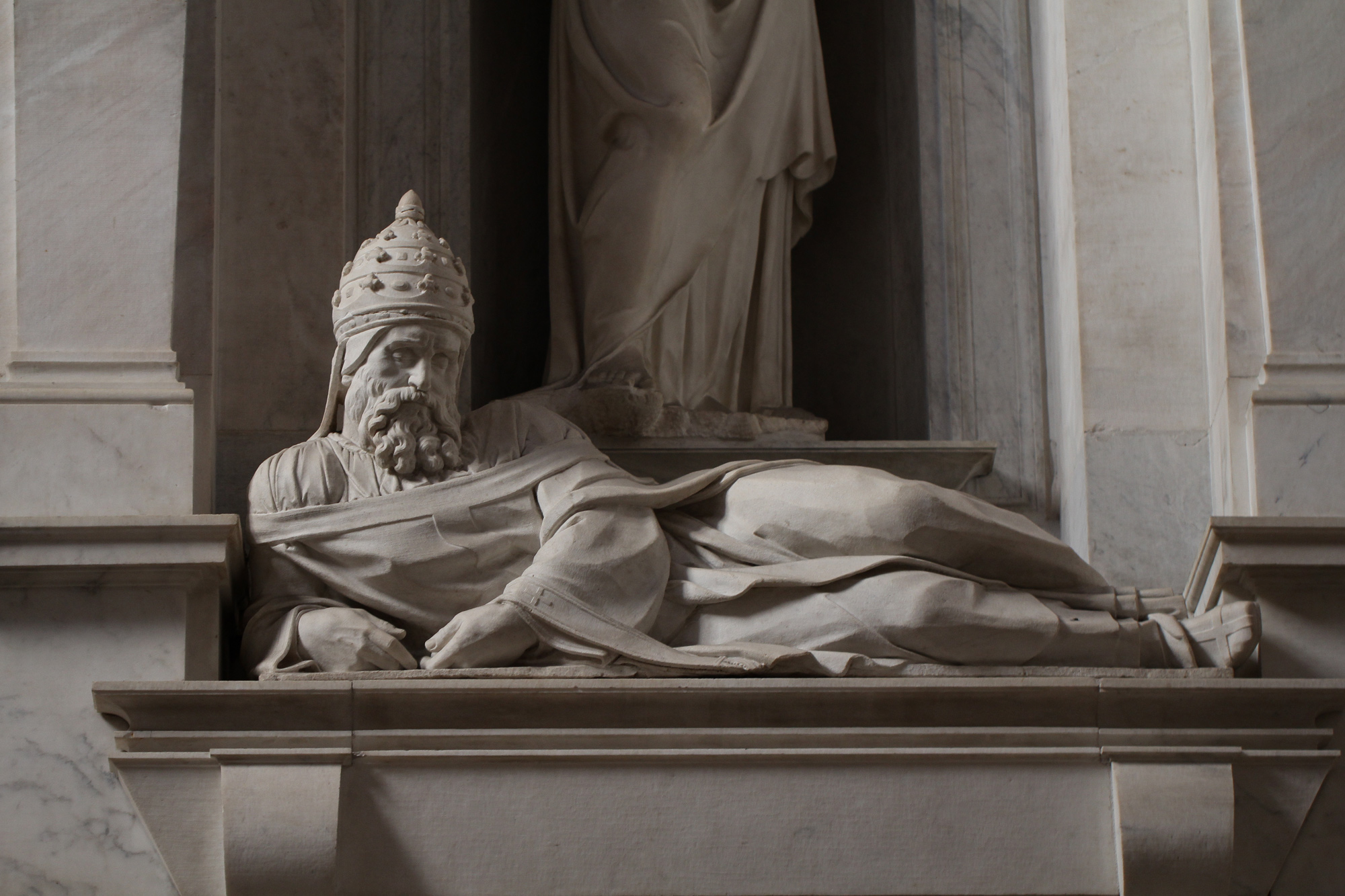 Michelangelo Buonarroti (attribuito), Giulio II (1542 circa; marmo; Roma, San Pietro in Vincoli). Ph. Credit JÃ¶rg Bittner Unna