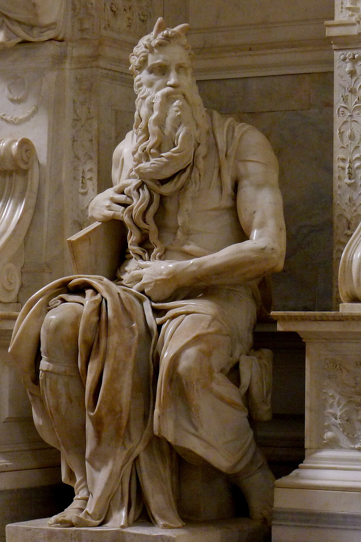 Michelangelo Buonarroti, MosÃ¨ (1513-1515; marmo, altezza 235 cm; Roma, San Pietro in Vincoli). Ph. Credit JÃ¶rg Bittner Unna