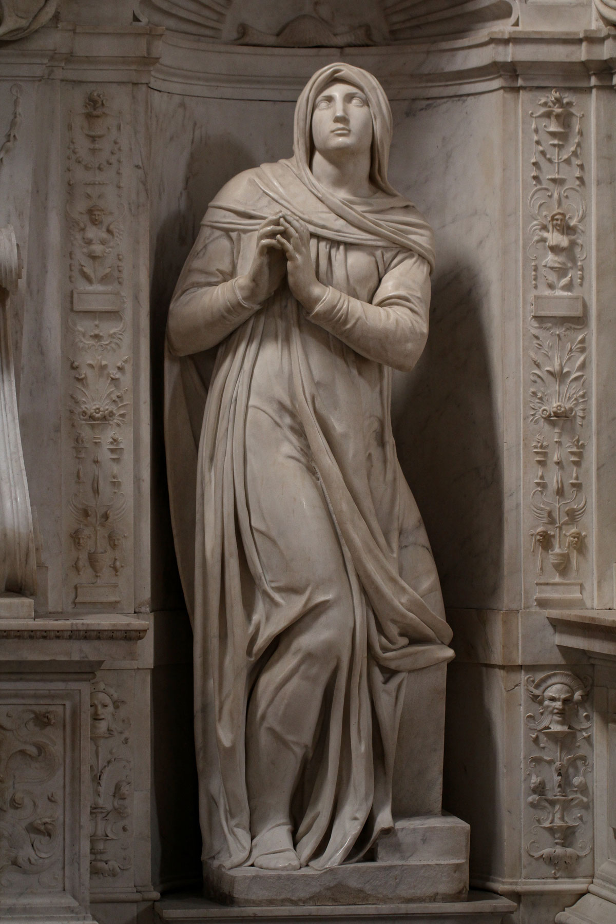 Michelangelo Buonarroti, Rachele (1542 circa; marmo, altezza 209 cm; Roma, San Pietro in Vincoli). Ph. Credit JÃ¶rg Bittner Unna