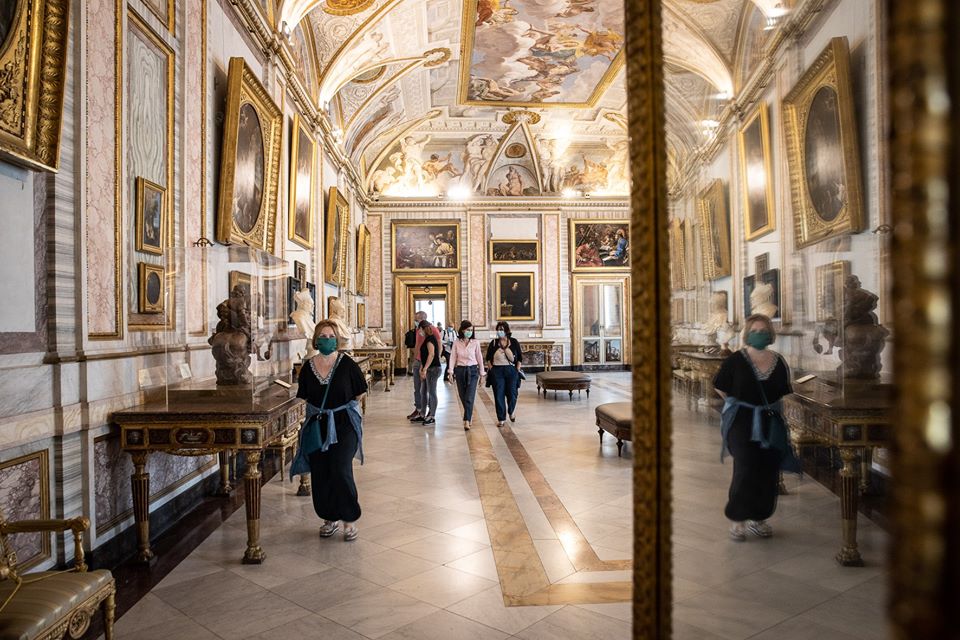 Visitatori alla Galleria Borghese il giorno della riapertura dopo la prima ondata, il 18 maggio 2020