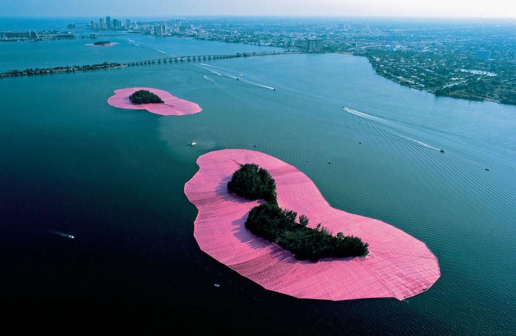 Christo e Jeanne-Claude, Surrounded Islands (1980-1983)
