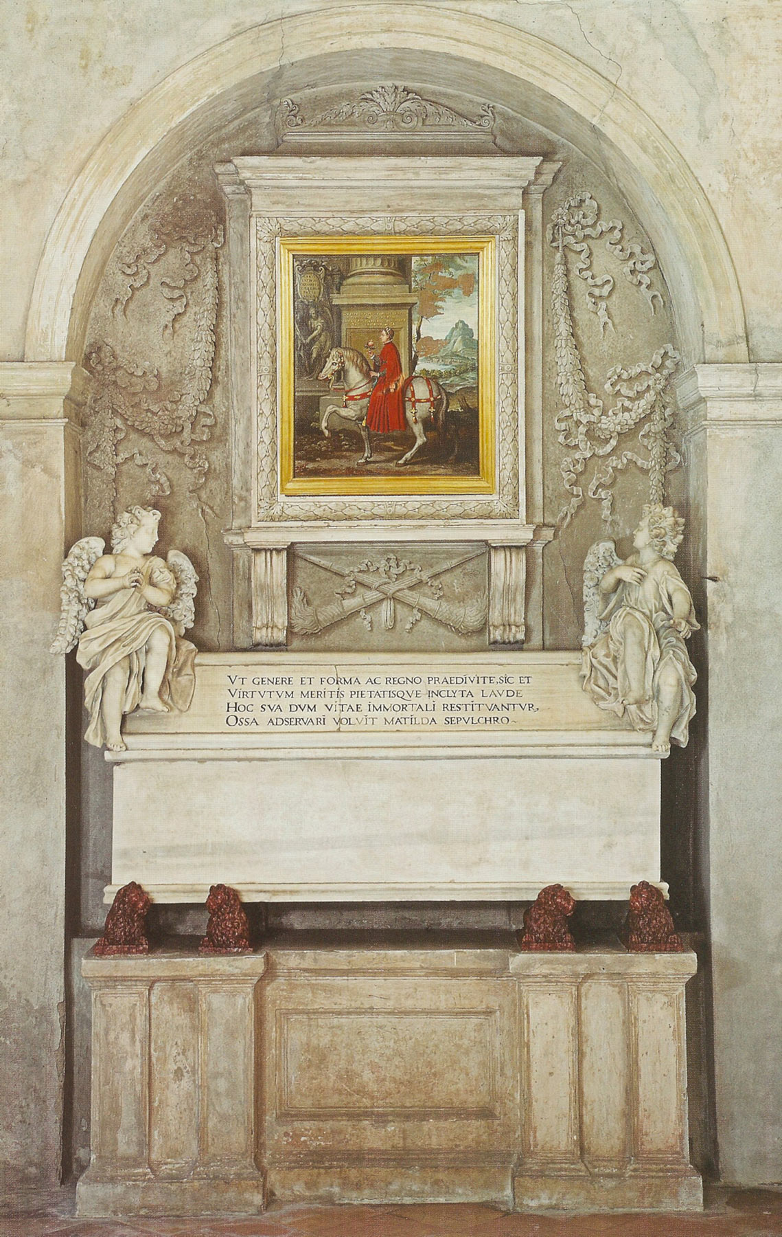 Famedio di Matilde di Canossa come fu composto nel Cinquecento. La Gran Contessa fu sepolta qui, dapprima in un tumulo romanico. Nel secolo XVII fu traslata in San Pietro in Vaticano.
