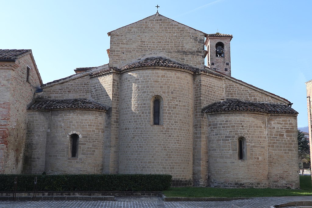 Figura 4. Veduta della chiesa da est

