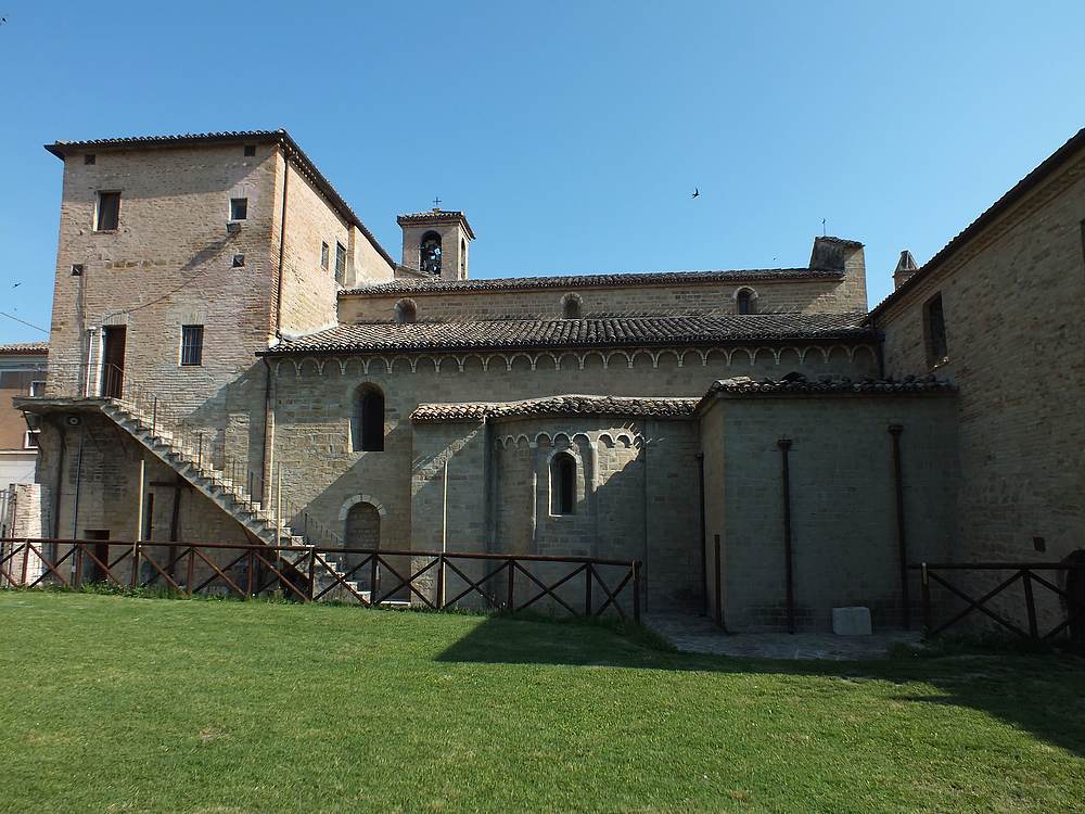 Figura 5. Veduta della chiesa da sud, foto di Alberto Monti
