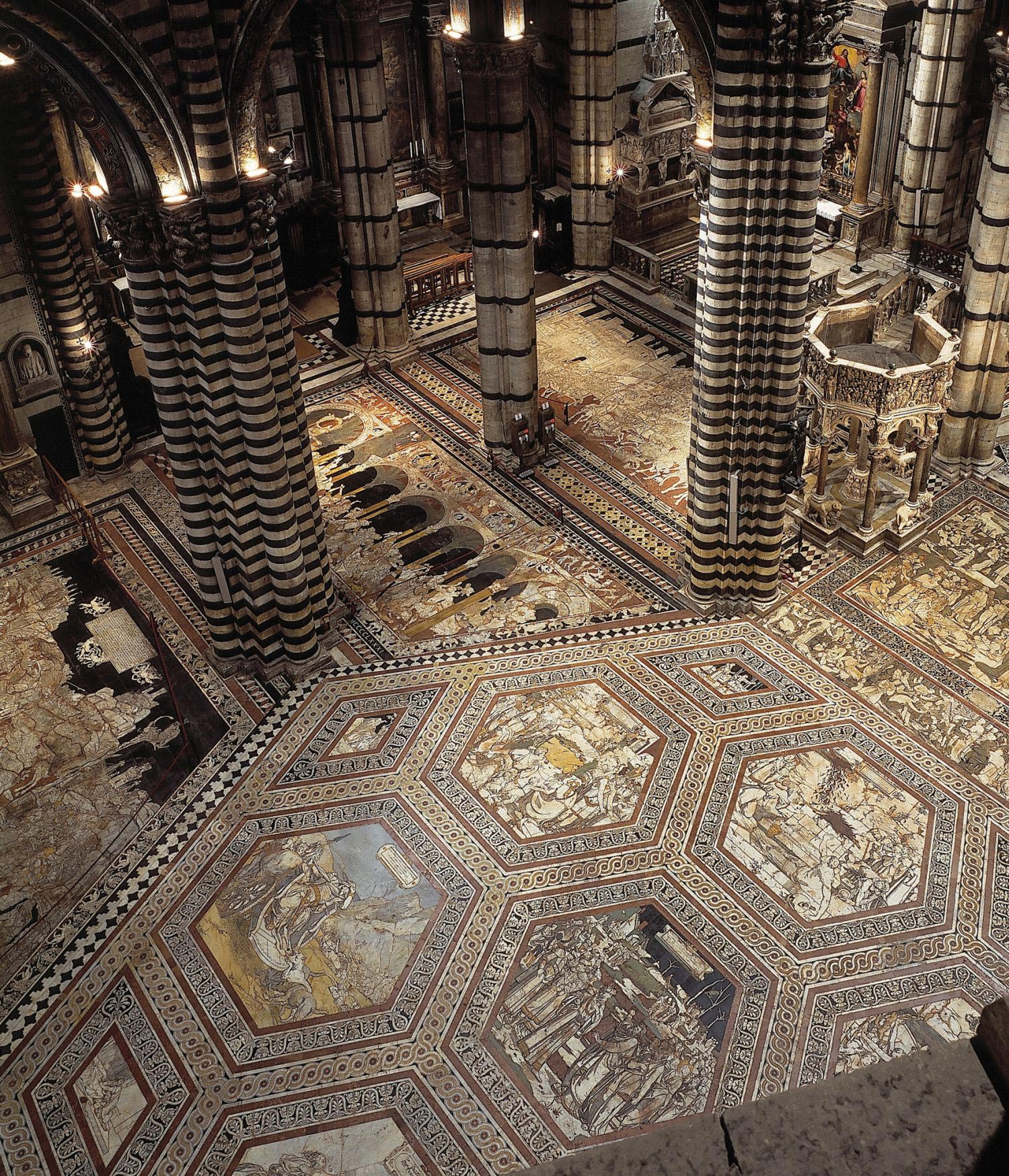 Il pavimento del Duomo di Siena. Foto: Opera della Metropolitana di Siena