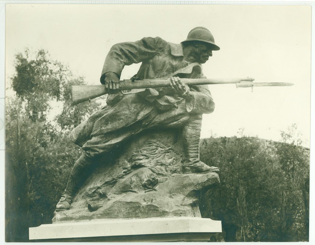 Il Fante all’assalto del 1926 nel Parco della Rimembranza a Firenze in via delle Porte Sante

