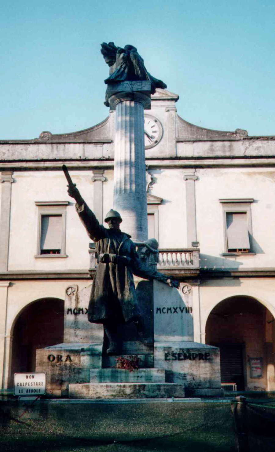 Monumento ai caduti di Dicomano, Firenze, 1928
