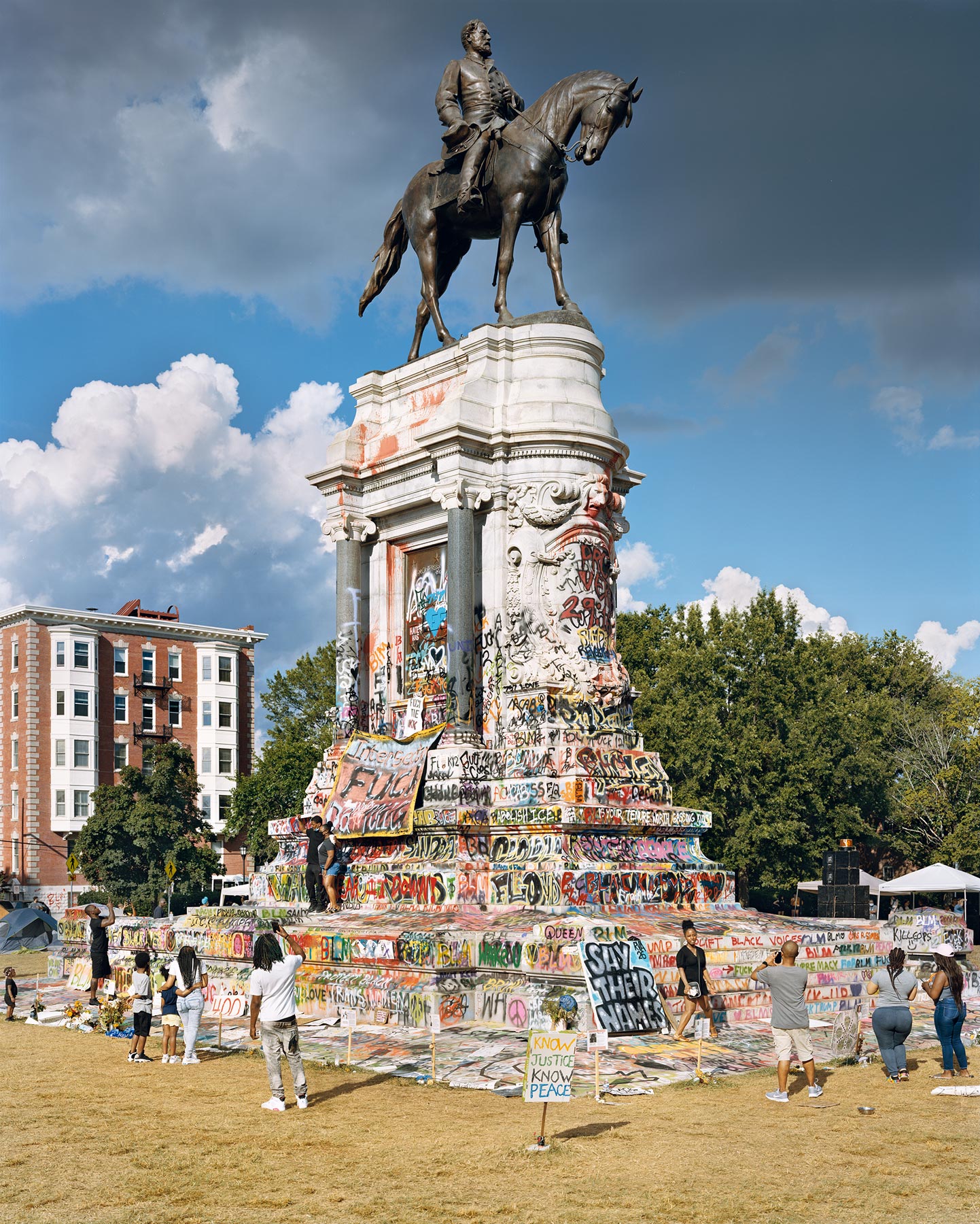 Mitch Epstein, Robert E. Lee Memorial / Marcus David Peters Circle, Richmond, Virginia, 2020
