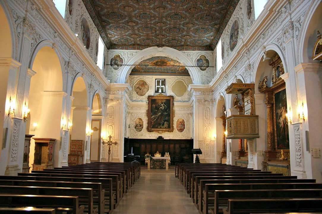 Interno della chiesa di San Domenico. Ph. Credit I love Calabria
