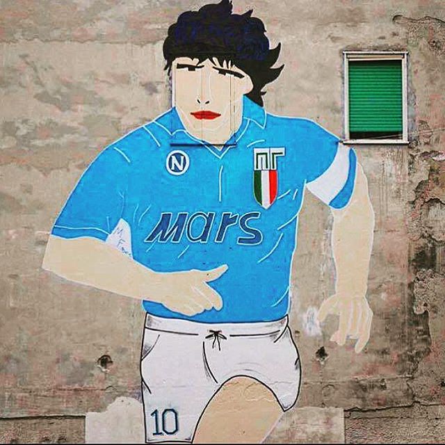 Il murale di Maradona restaurato da Salvatore Iodice. Ph. Credit @franclucas86
 Il murale di Maradona restaurato da Salvatore Iodice. Ph. Credit @franclucas86