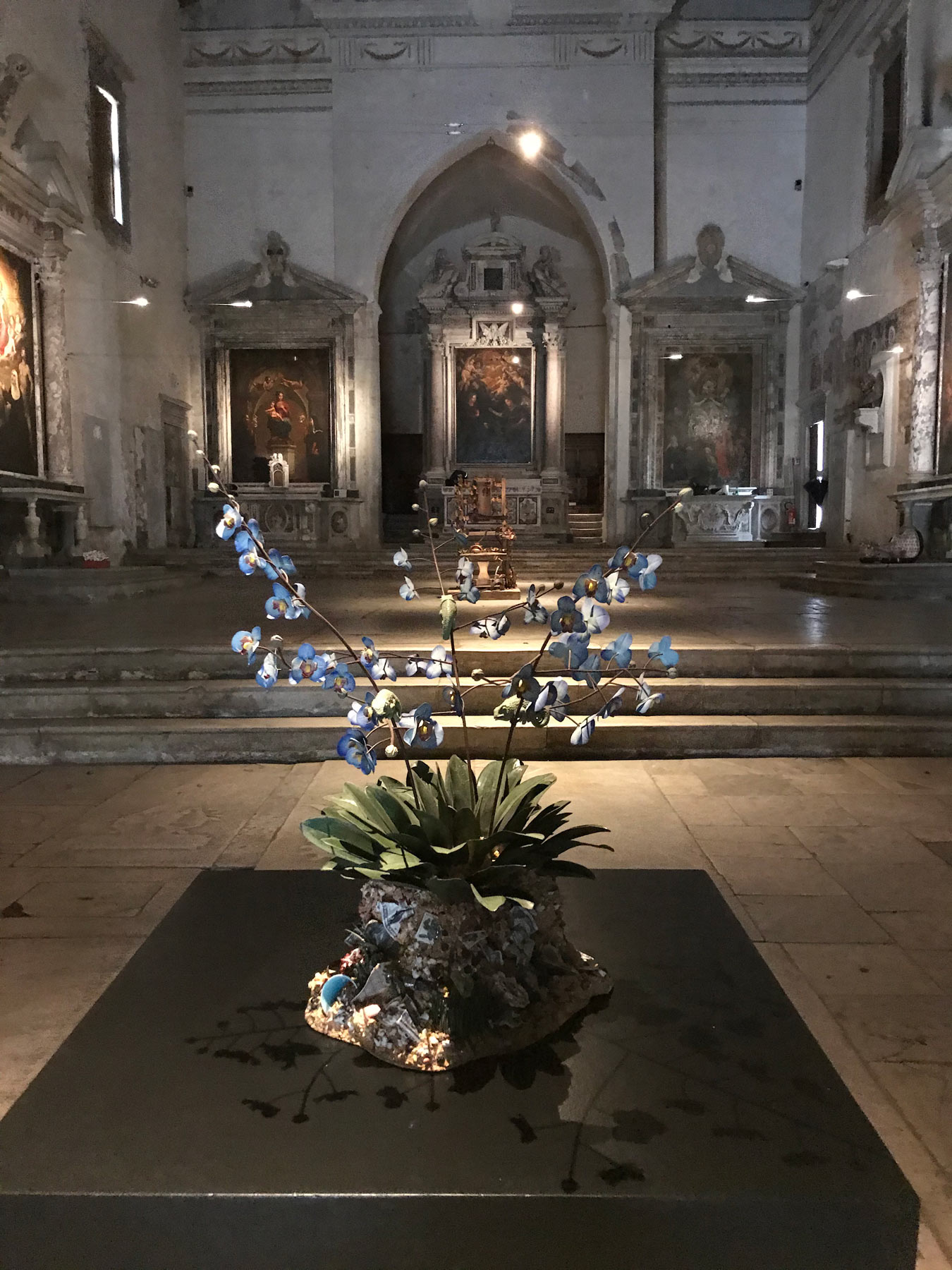 Allestimento della mostra Tempo a Pietrasanta
 Allestimento della mostra Tempo a Pietrasanta