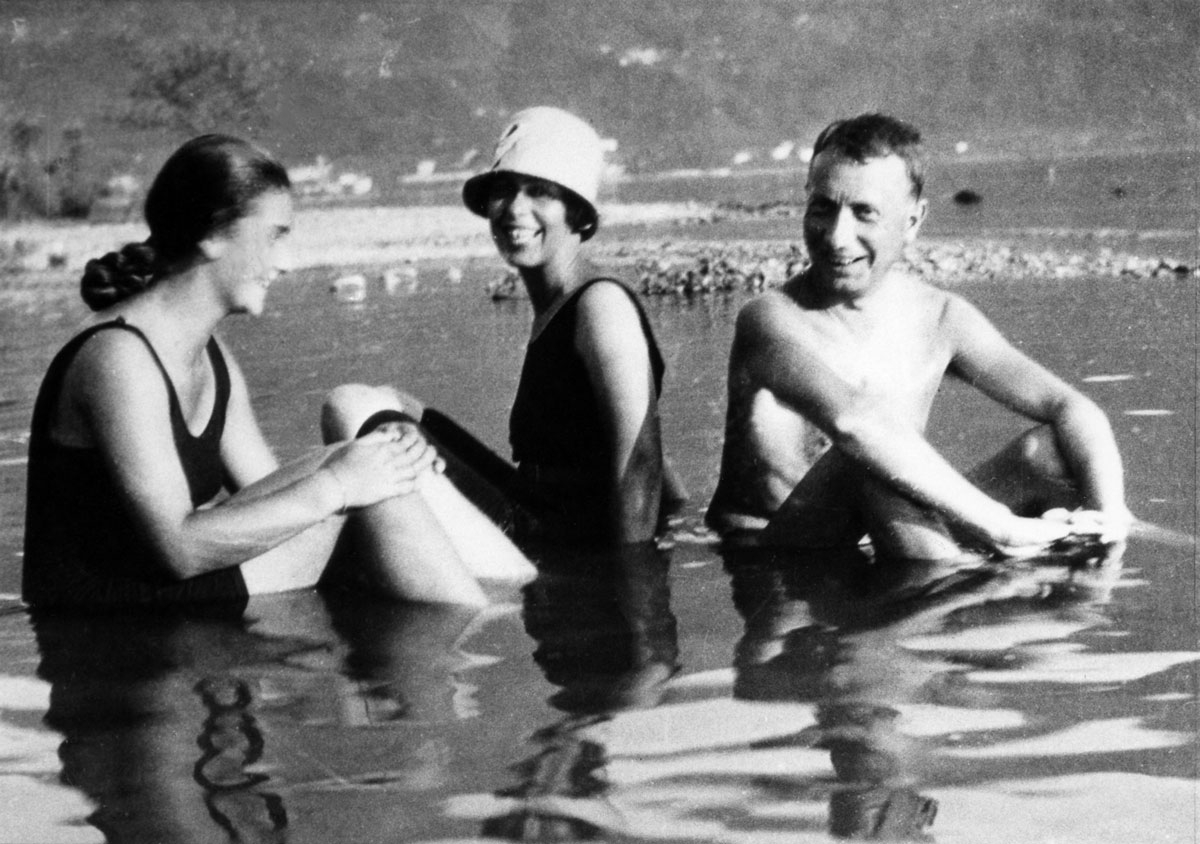 Elisabeth Wiegmann, Sophie Taeuber e Jean Arp ad Ascona nel 1925
