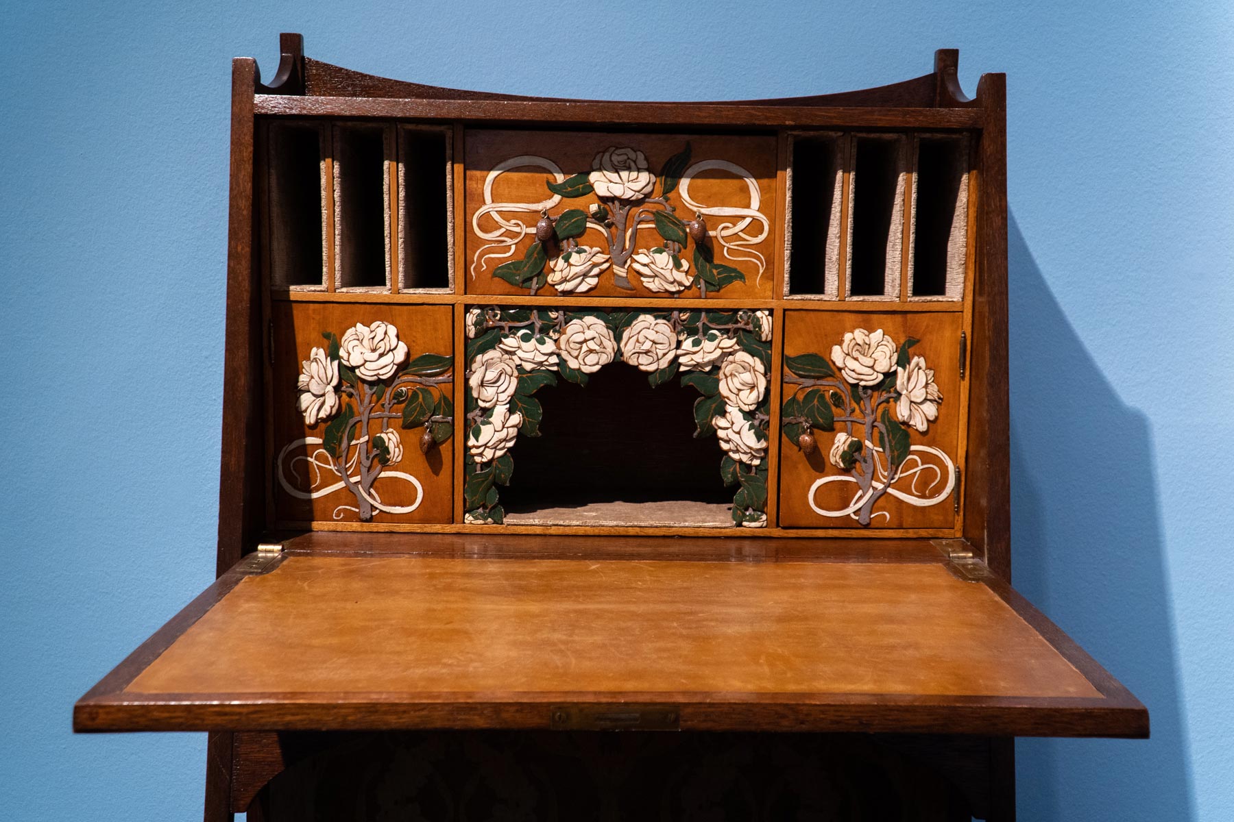 Alberto Issel, Scrittoio a ribalta (Genova, Artes di Sassi Emanuele)
