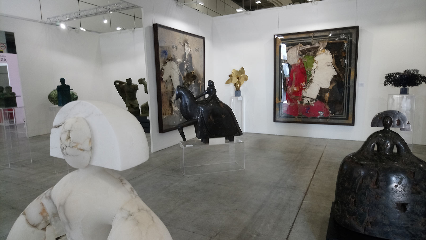 Lo stand di Contini Lo stand di Contini