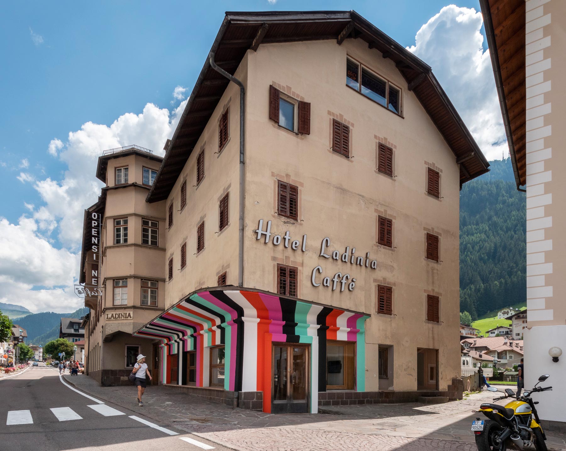 LangBaumann, Beautiful Entrance #8, 2020. Ph. LB
