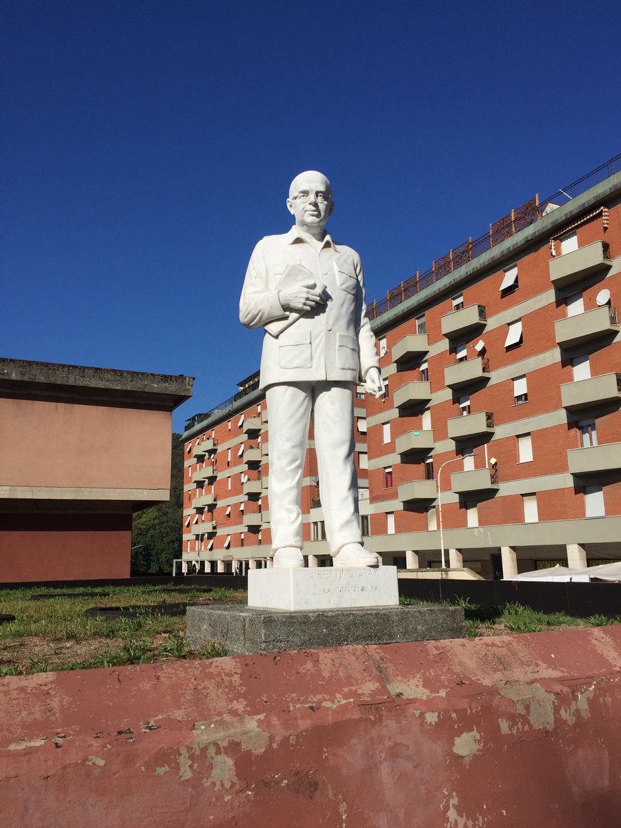 Monumento a Bettino Craxi (Aulla, Massa-Carrara)