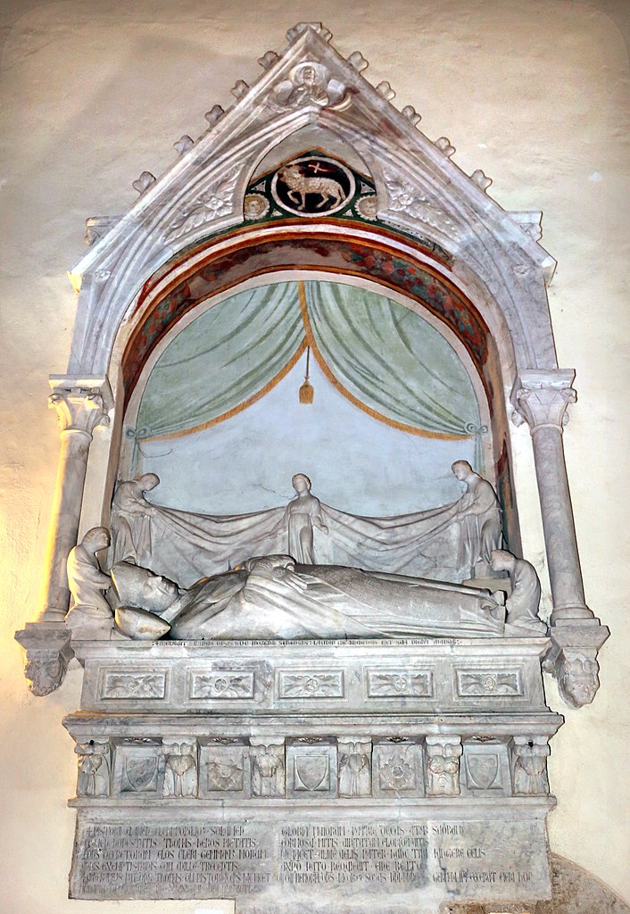 Gano di Fazio, Monumento del vescovo Tommaso Andrei (1303-1315 circa; marmo; Casole d'Elsa, Collegiata). Ph. Credit Francesco Bini
