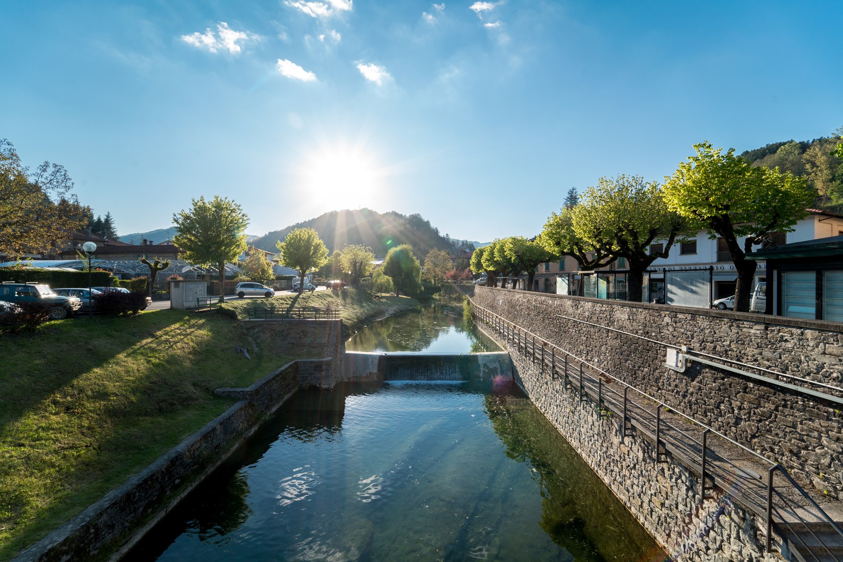 Le fleuve Senio divisant Palazzuolo en deux. Ph. Crédit Romagne Toscane - Commune de Castrocaro Terme