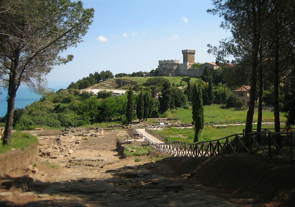 Resti dell'acropoli. 
