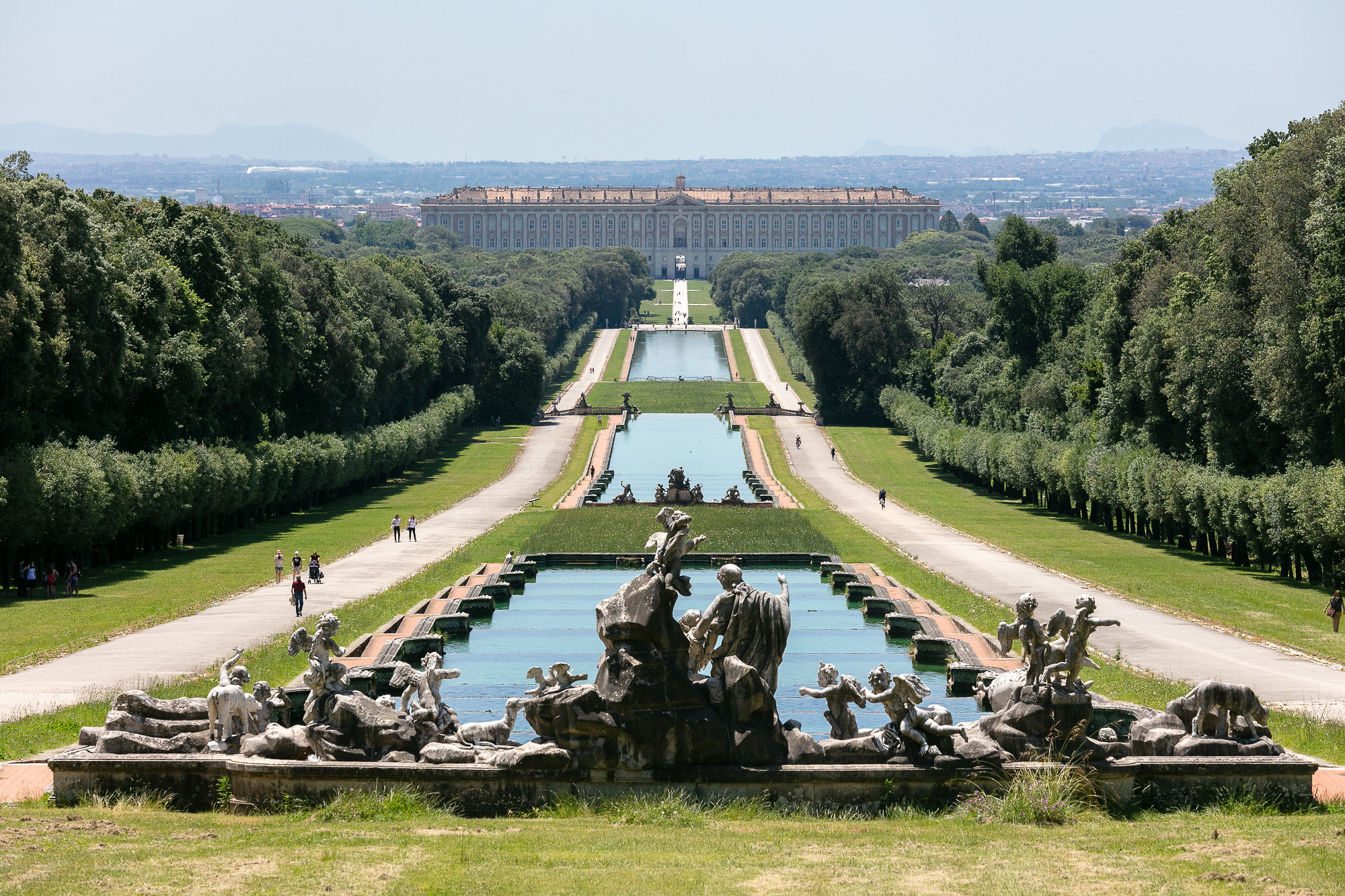 Svolta green Alla Reggia Di Caserta Stop Alle Auto Nel Parco Reale svolta-green-alla-reggia-di-caserta-stop-alle-auto-nel-parco-reale