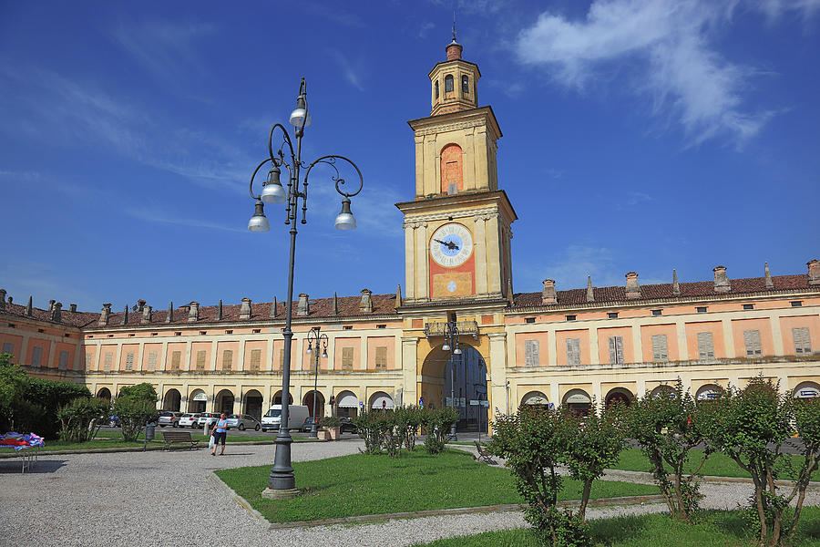 Palazzo Bentivoglio a Gualtieri