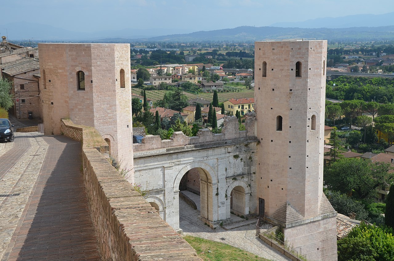 Spello, Porta Venere. Ph. Credit Carole Raddato