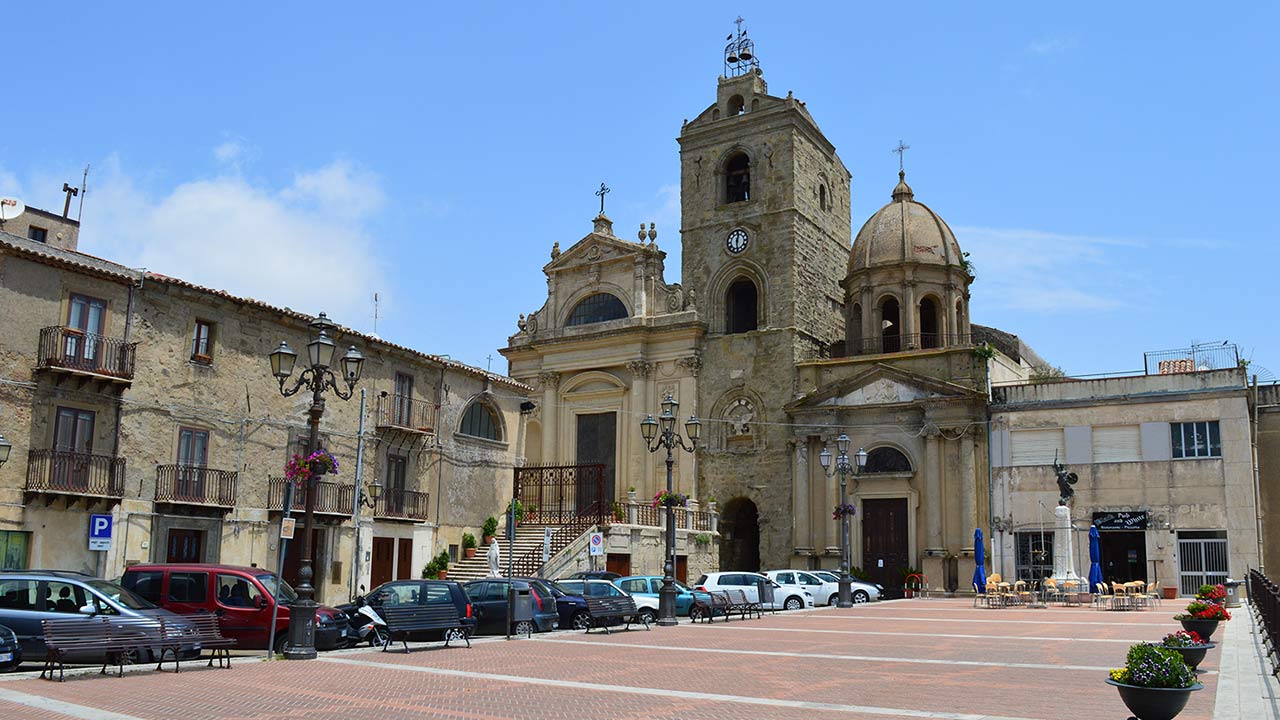 Troina, Piazza Conte Ruggero