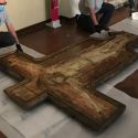 Siena, via al restauro della Croce del Carmine di Ambrogio Lorenzetti, capolavoro trecentesco