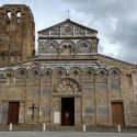 Calci, dagli splendori e dai rigori della Certosa ai marmi della pieve romanica