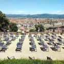 Uno dei giardini più belli di Firenze si trasforma in cinema all'aperto con vista