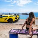 Lamborghini rimuove dai social le contestatissime foto di Letizia Battaglia