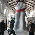 Realizzato a Carrara il più grande monumento in marmo del Giappone, “Lovers” di Minako Yoshino, installato a Toyama